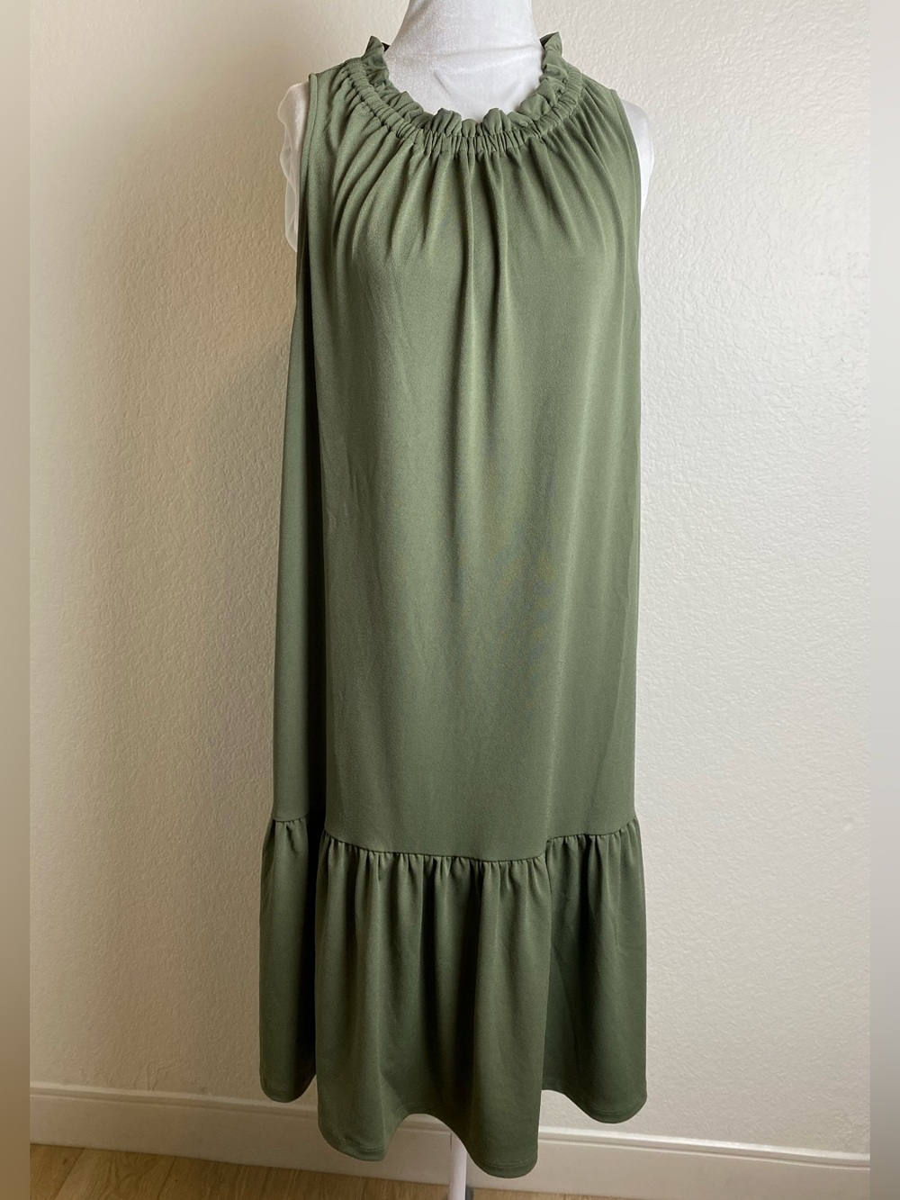 Banana Republic Sleeveless Olive Green Ruffle-Neck Midi Dress NWT